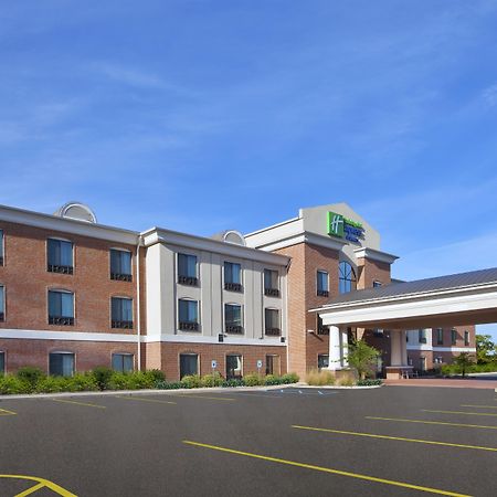 Holiday Inn Express Niles By Ihg Eksteriør bilde