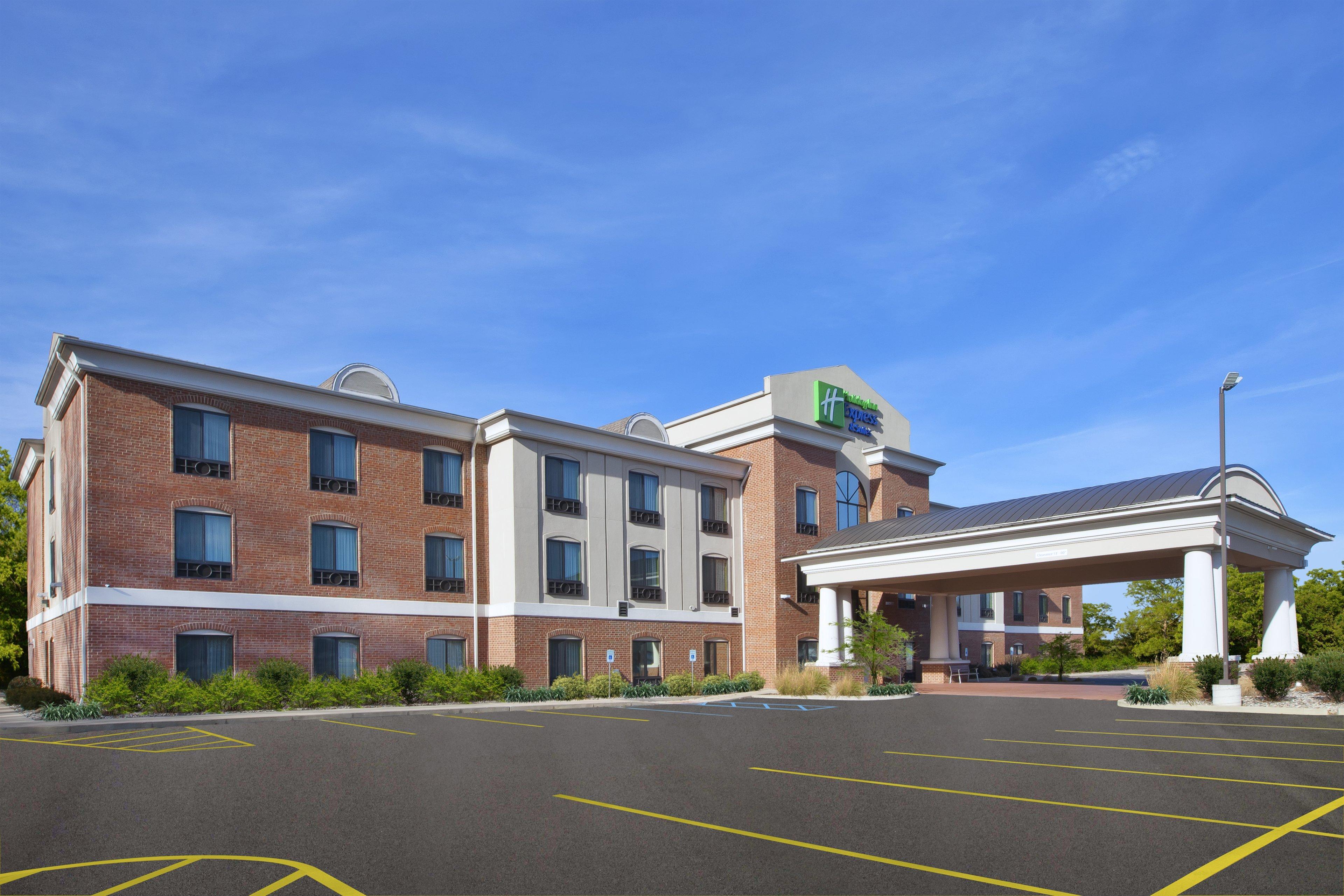 Holiday Inn Express Niles By Ihg Eksteriør bilde