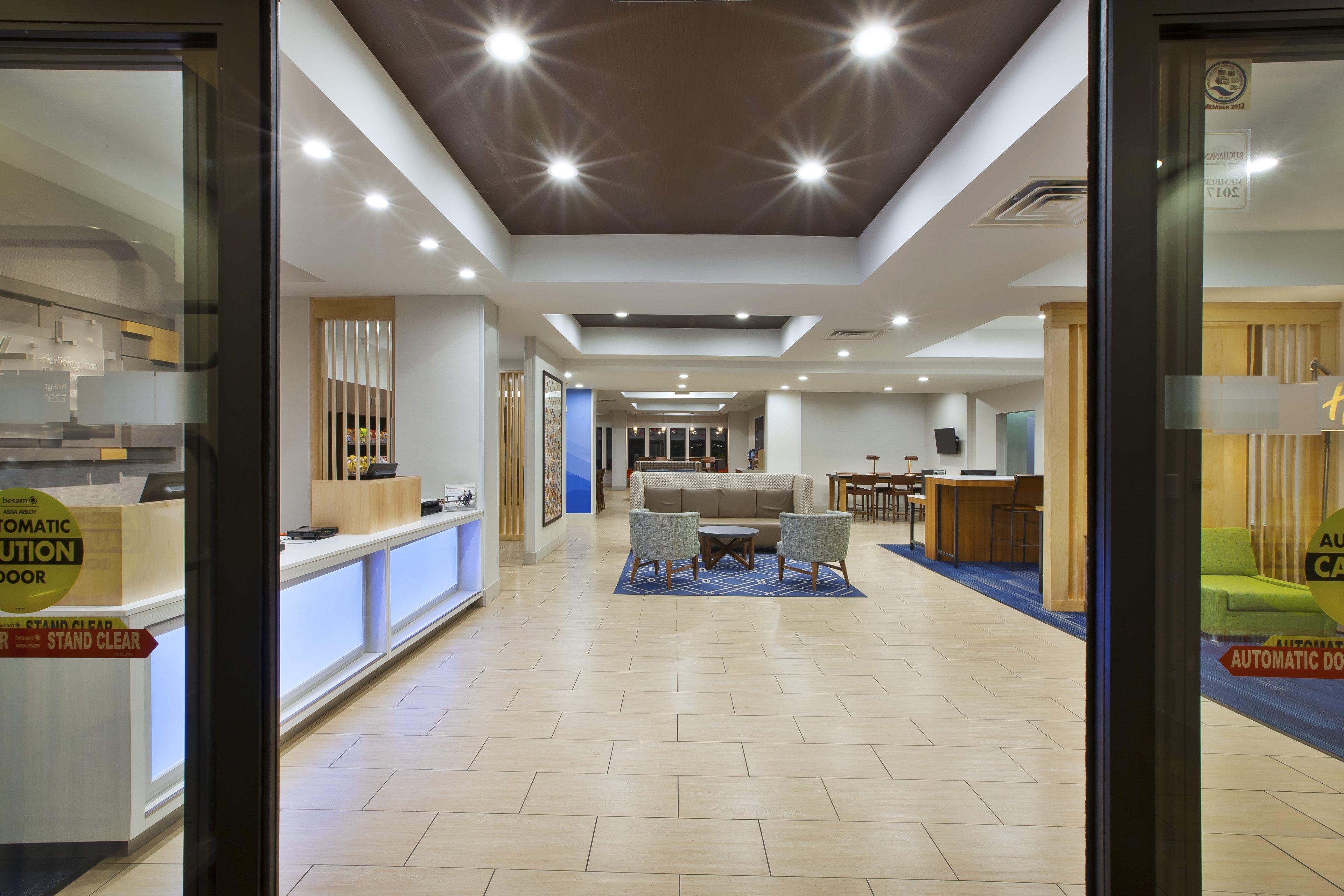 Holiday Inn Express Niles By Ihg Eksteriør bilde