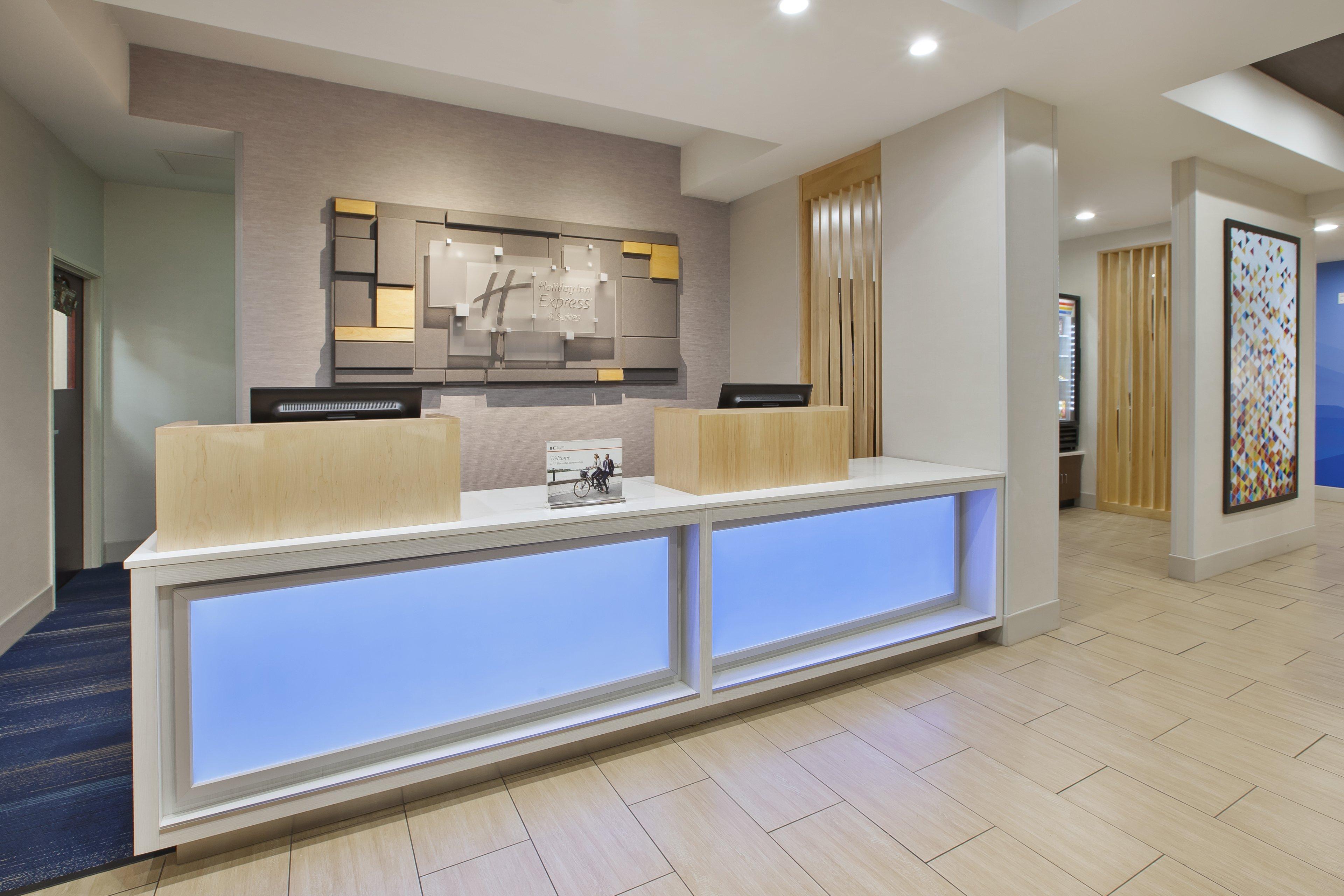 Holiday Inn Express Niles By Ihg Eksteriør bilde
