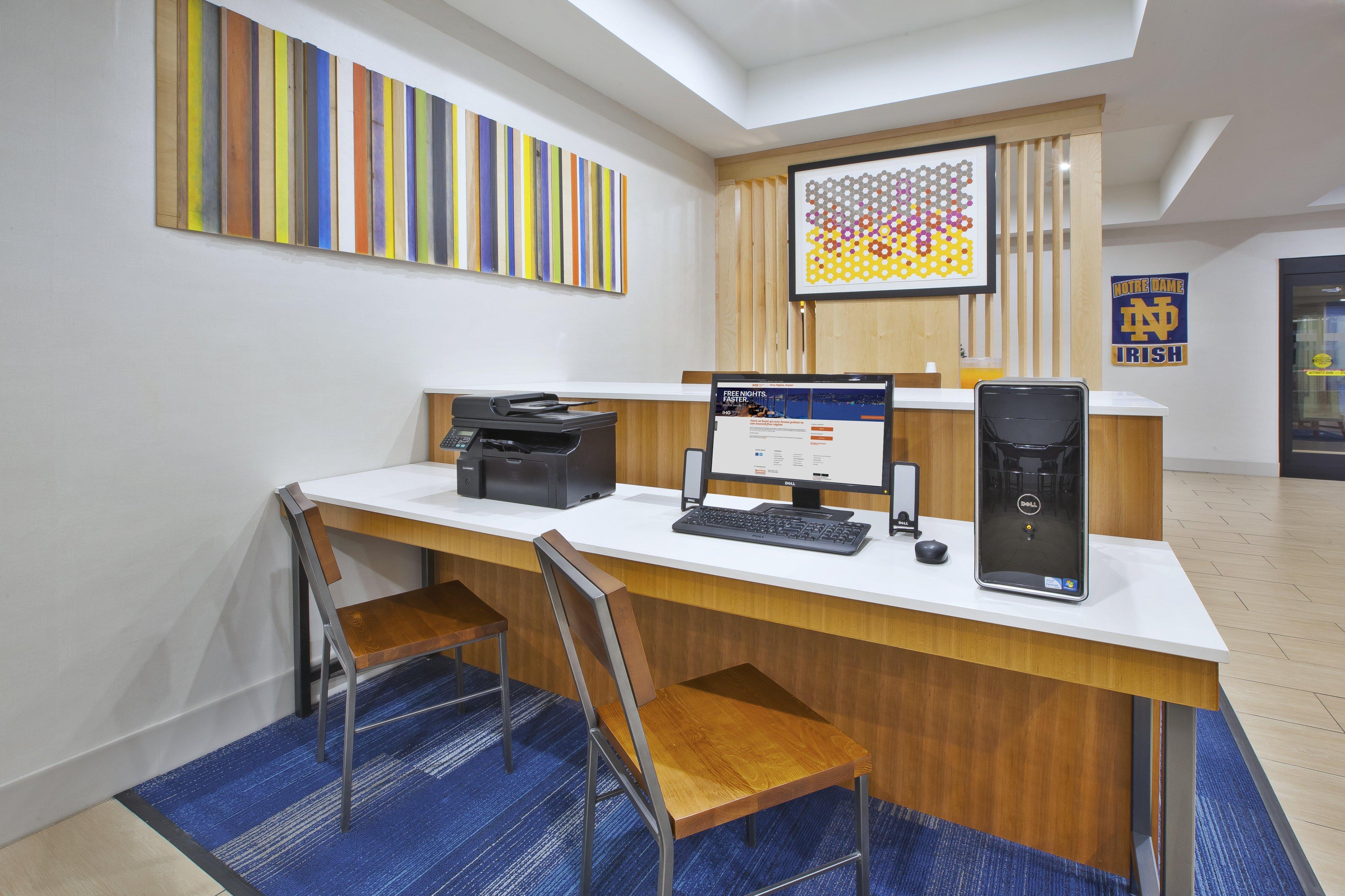 Holiday Inn Express Niles By Ihg Eksteriør bilde