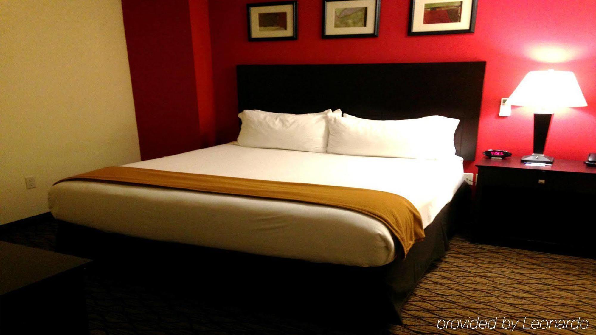 Holiday Inn Express Niles By Ihg Eksteriør bilde