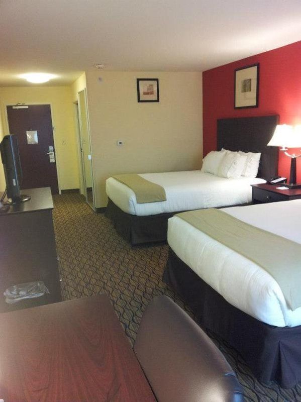 Holiday Inn Express Niles By Ihg Eksteriør bilde